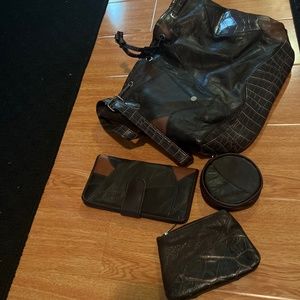 Women’s drawstring purse